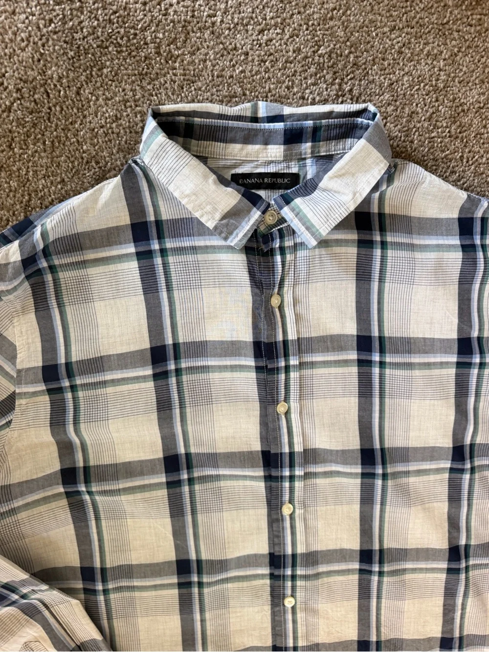 Banana Republic Navy & Gray Plaid Long-Sleeve Button-Down Shirt